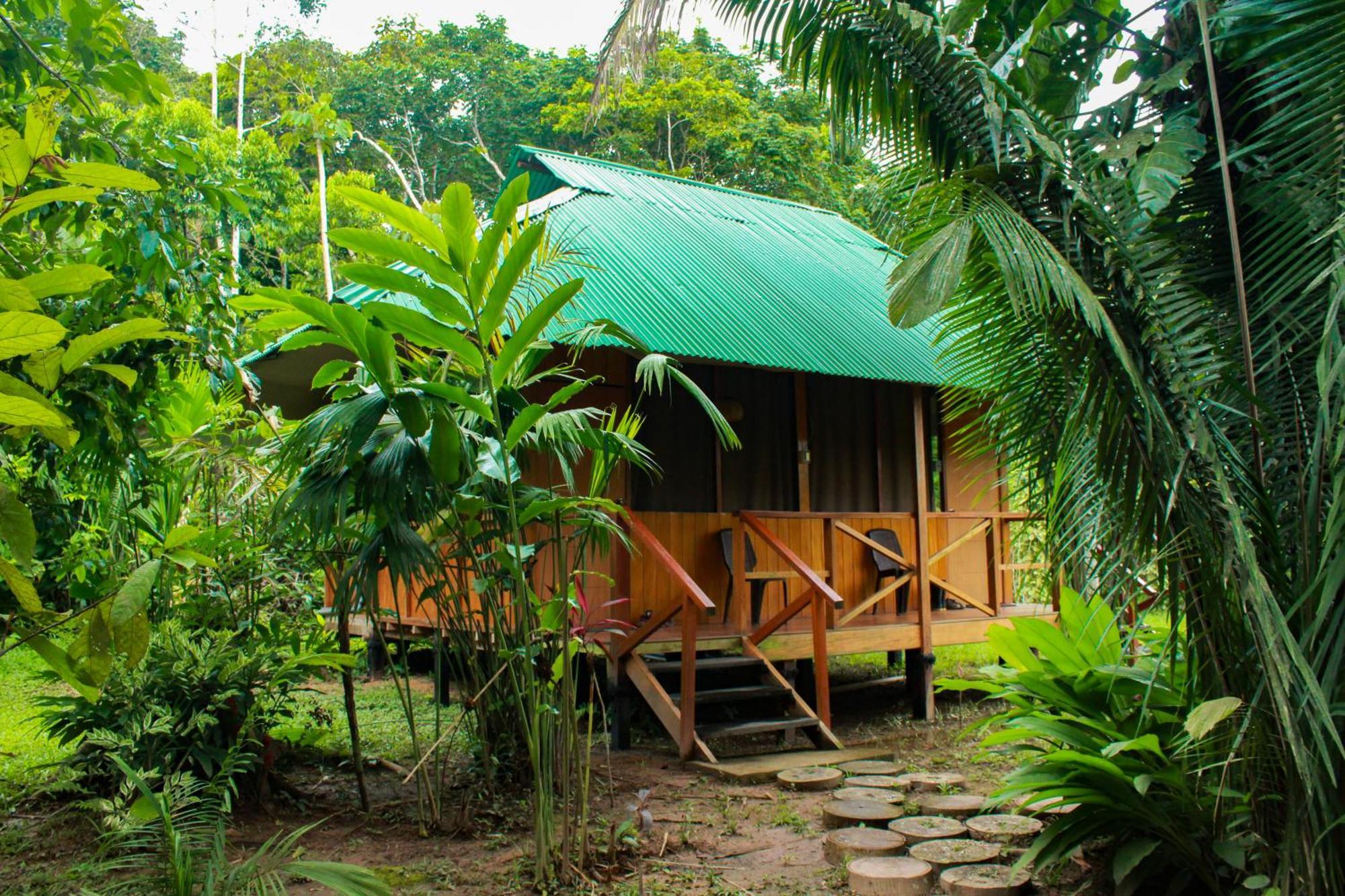 Tronco Tambopata Adventure Hotel Пуерто Малдонадо Екстериор снимка